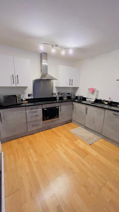 Charming 1-Bedroom Apartment In Woolwich Londra Esterno foto