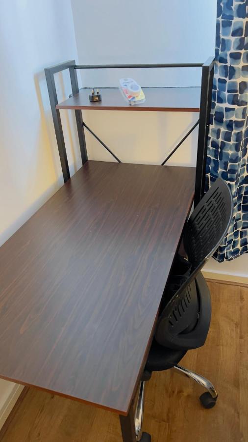 Charming 1-Bedroom Apartment In Woolwich Londra Esterno foto