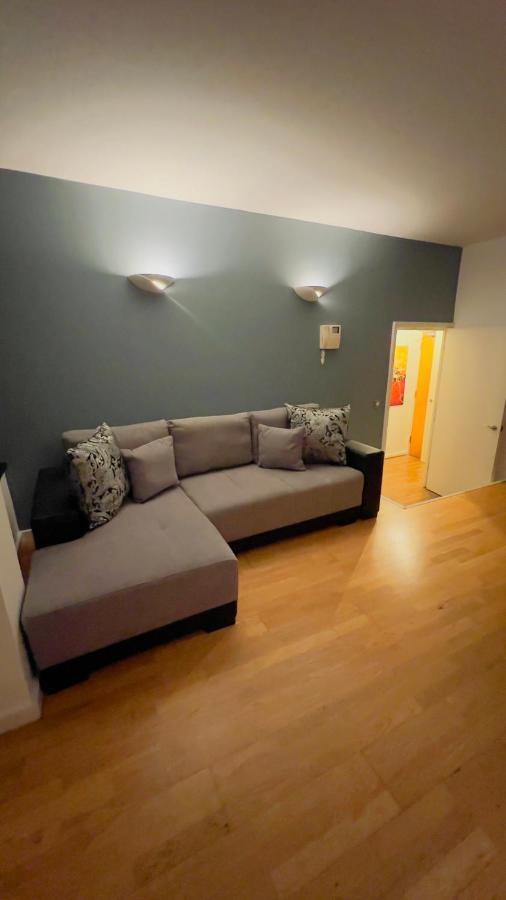 Charming 1-Bedroom Apartment In Woolwich Londra Esterno foto